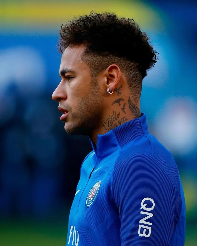 尤文公布客战那不勒斯大名单：伊尔迪兹领衔，弗拉霍维奇缺席