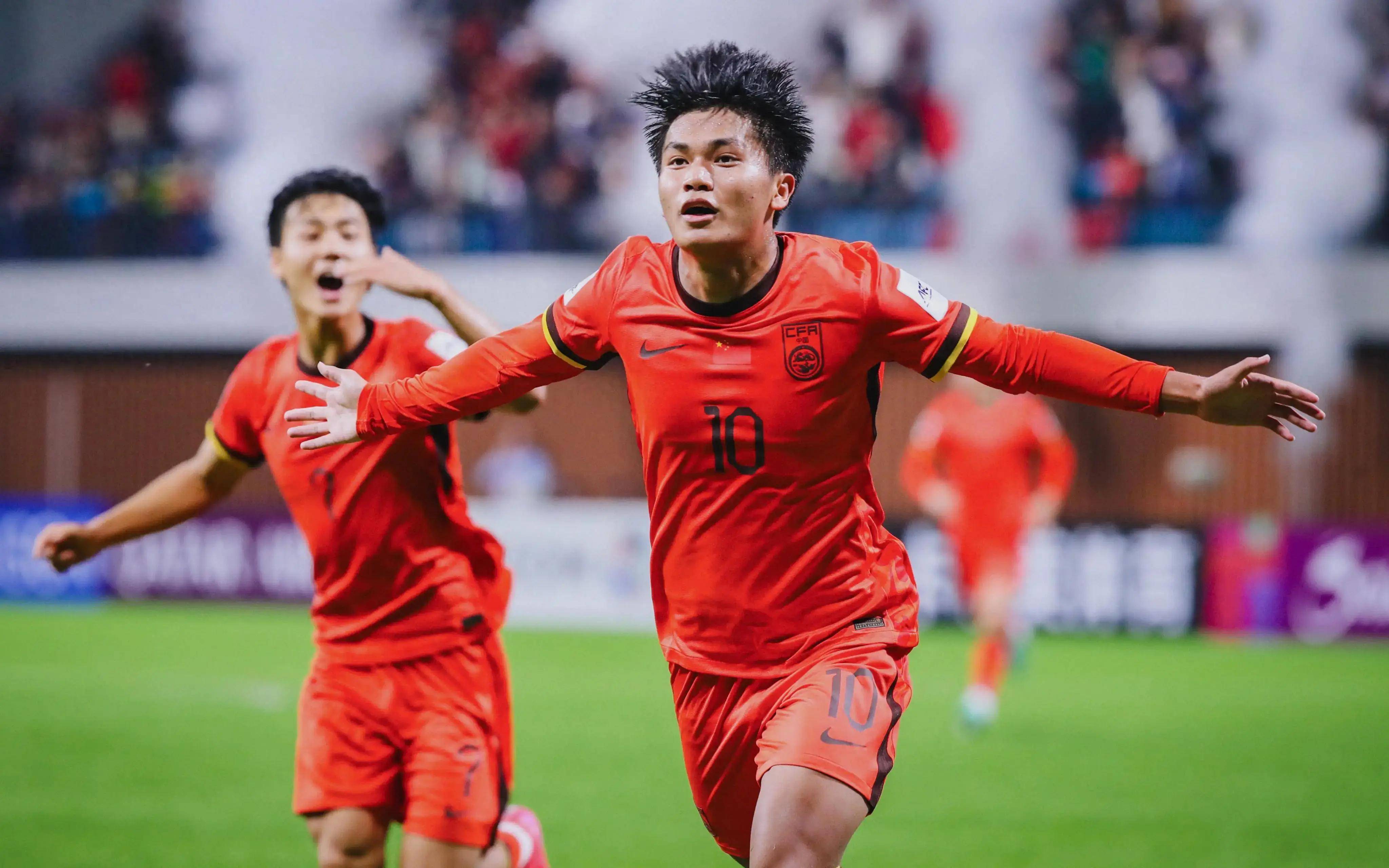 TA专栏：双足怪谢尔基，英超联赛的特立独行者