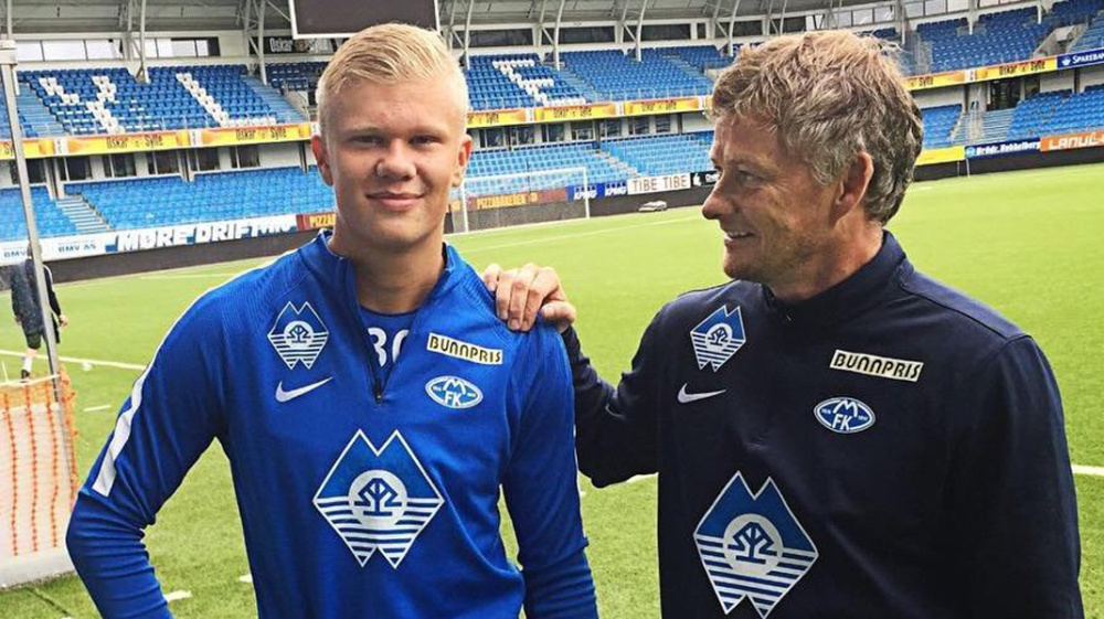 足球队员饮食与恢复计划