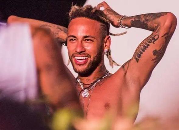 美名记：快船辞退保罗方式不妥且不体面，他们很难让人同情