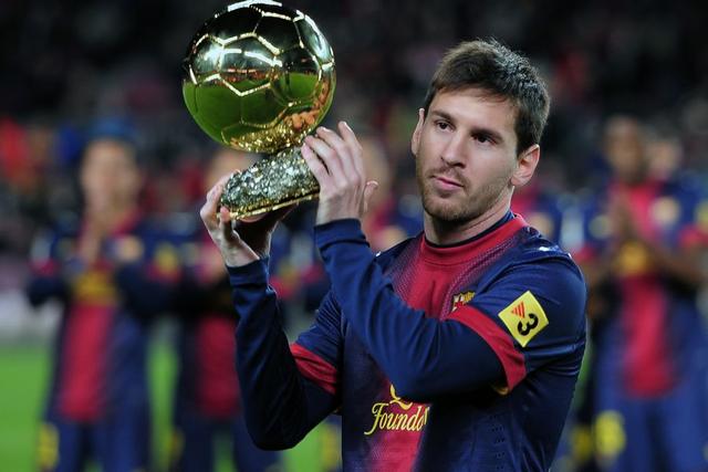 北京国安玄学加持？罕见：河南球迷震撼出征，大量聚集在候车厅