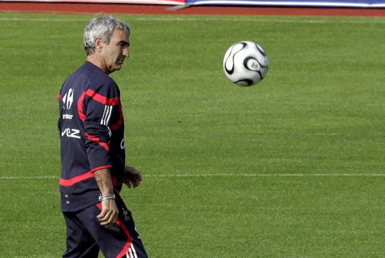 世体：巴萨有意霍芬海姆前锋阿斯拉尼，解约金最高2900万